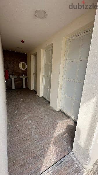 1200 Garage with 9 Room For Rent 5