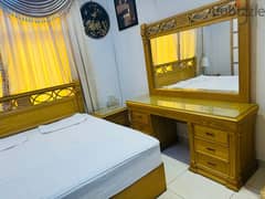 king Bedroom set for sell Excellent condition 0