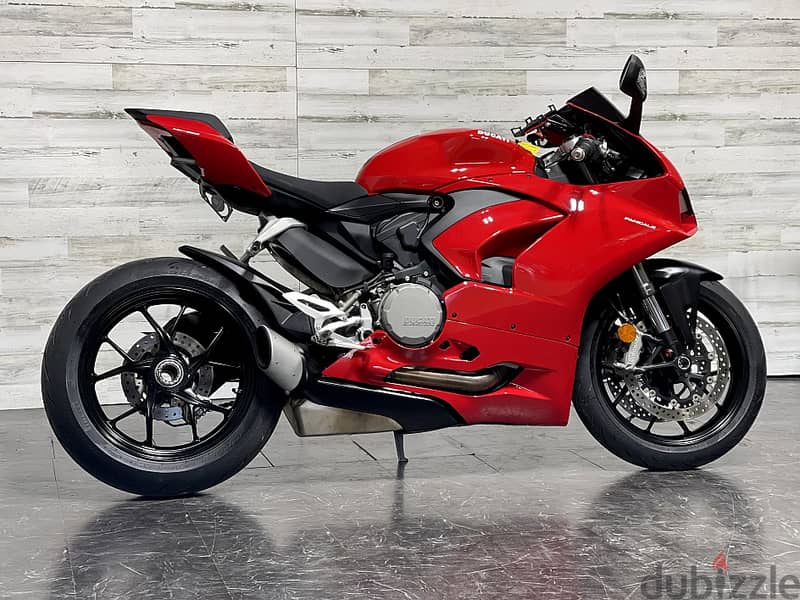 2022 Ducati v2 1