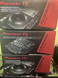 PIONEER DJ CDJ 2000NXS2 (2) & DJM 900NXS2 MIXER