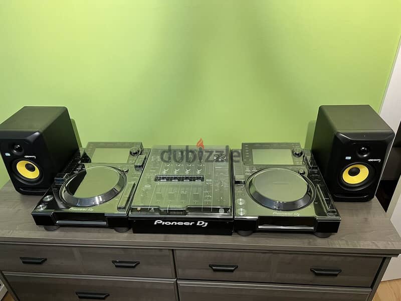 PIONEER DJ CDJ 2000NXS2 (2) & DJM 900NXS2 MIXER 1