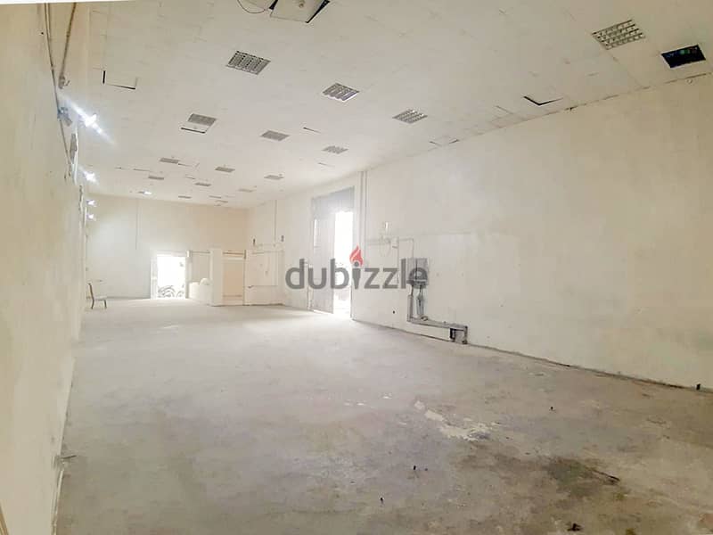 General Store for rent in Industrial area (300 SQM Approximately). 2