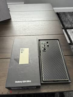 Samsung Galaxy S24 Ultra SM-S928U - 256GB - Titanium Yellow 0