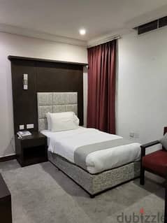 FULLY FURNISHED ROOMS WITH PRIVATE TOILET FOR MONTHLY STAY!!