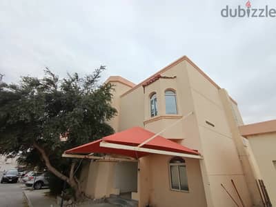 5 Bedrooms Villa For Rent - Ain Khalid