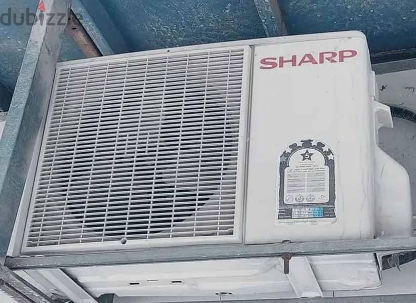 Split A/C for sale ( Almost New ) 2