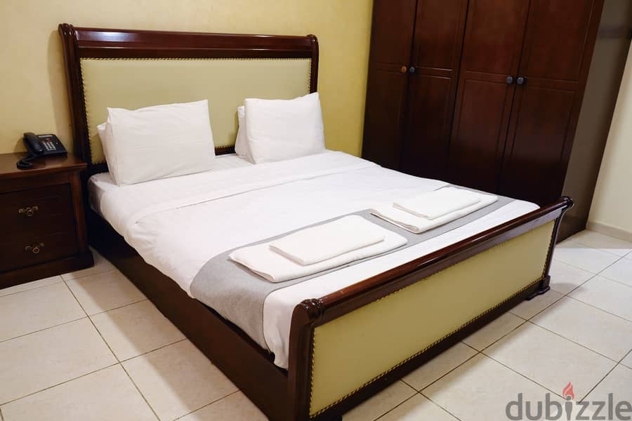 MONTHLY RENTAL! ROOMS W/ PRIVATE TOILET / FREE UTILITIES AND Cleanin 1