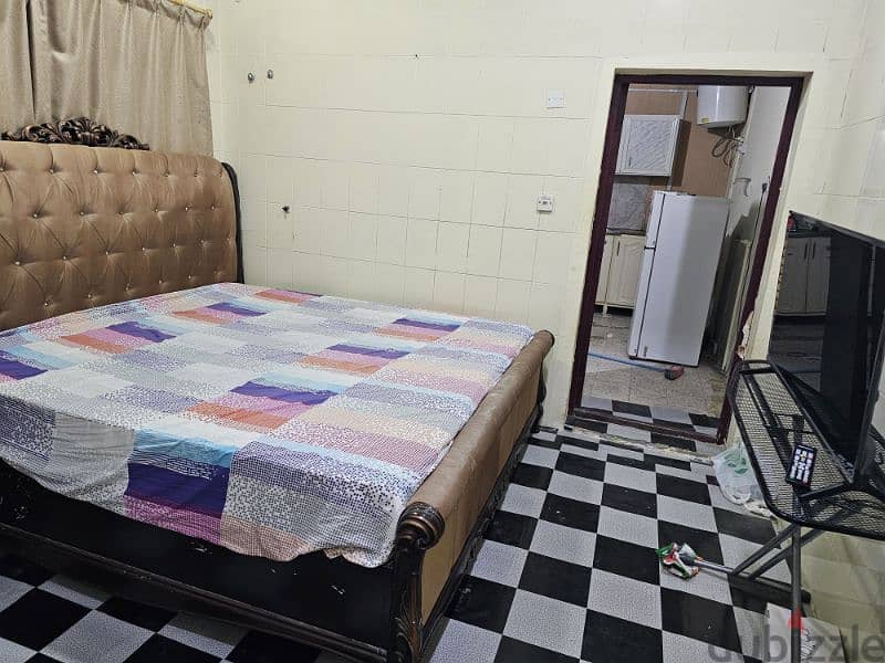 Ladies room - Fully Furnished - Al Wukair - Near Ezdan 21 11