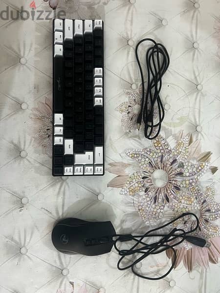 Keyboard mouse combo. 3