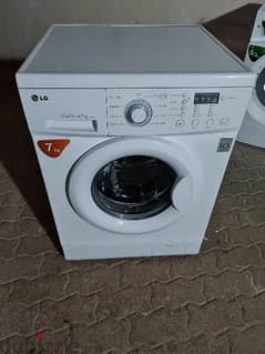 lg 7. kg Washing machine for sale good quality call me70697610 0