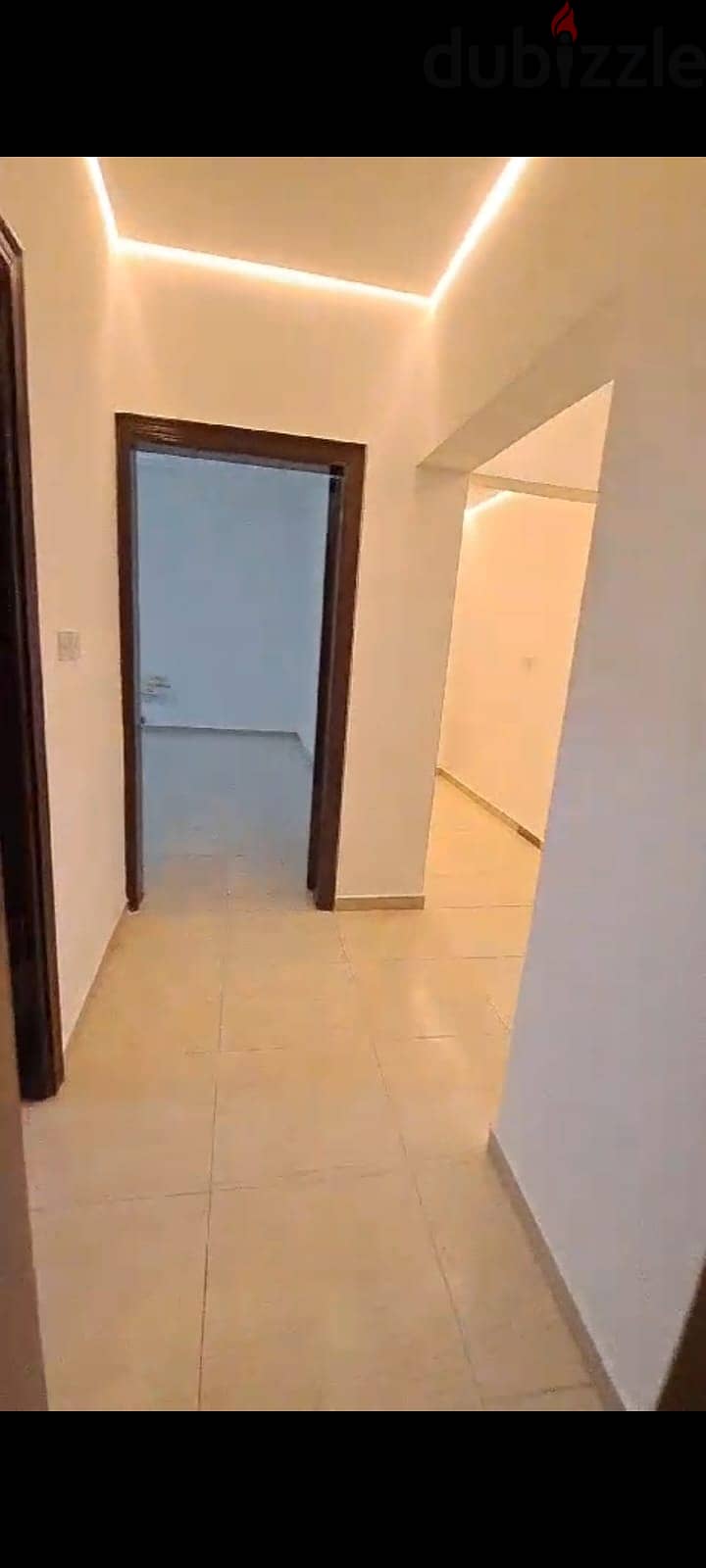 For rent flat (Ground floor apartment) in compound in Al Nasr 3bhk 12