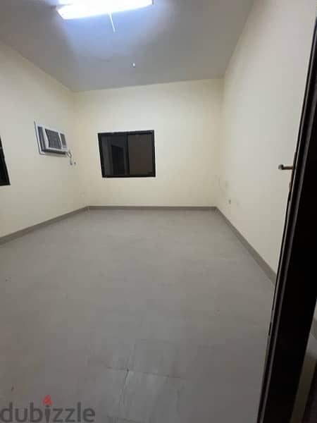 spacious studio available in Doha (  fareej sudan) 1