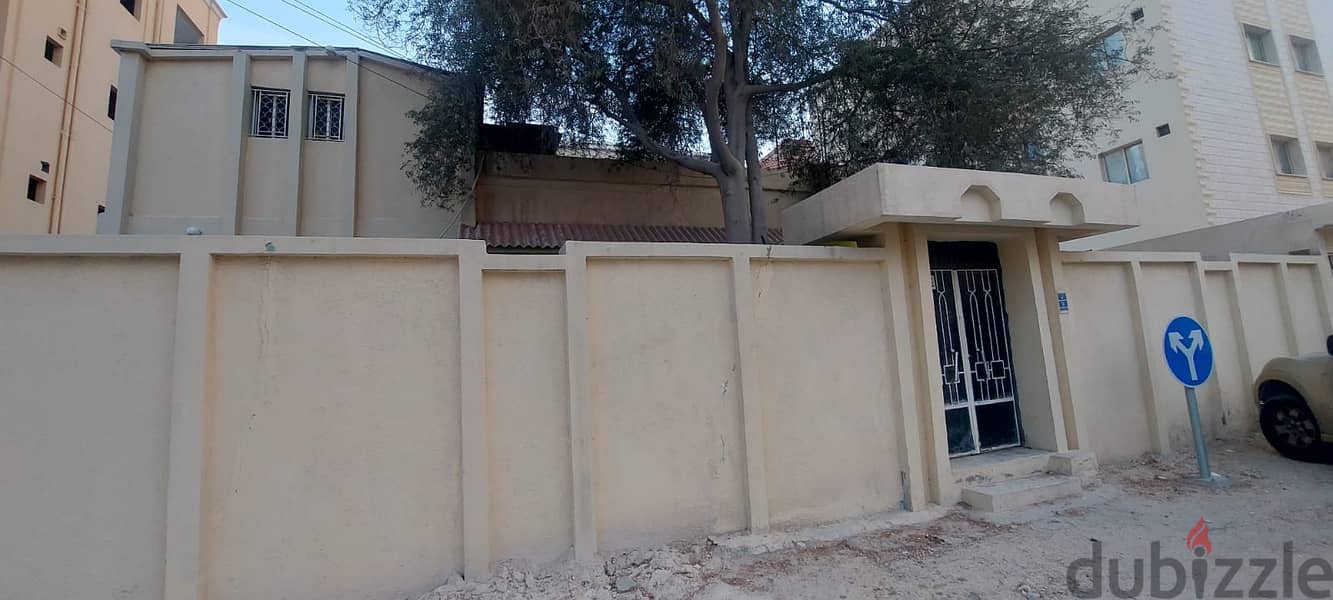 For sale villa in Al Wakra directly behind Ooredoo Company 1