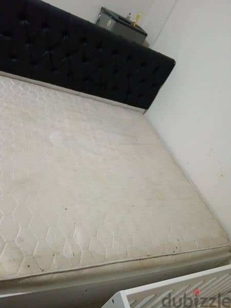 bed base with mattress 2