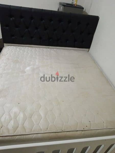 bed base with mattress 4