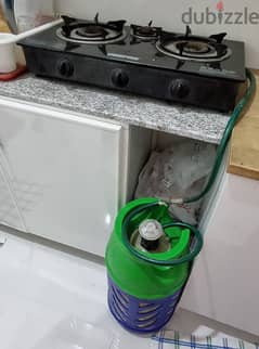 Geepas Gas Burner (GK4281)- 3 stoves, gas cylinder with regulator in e 0