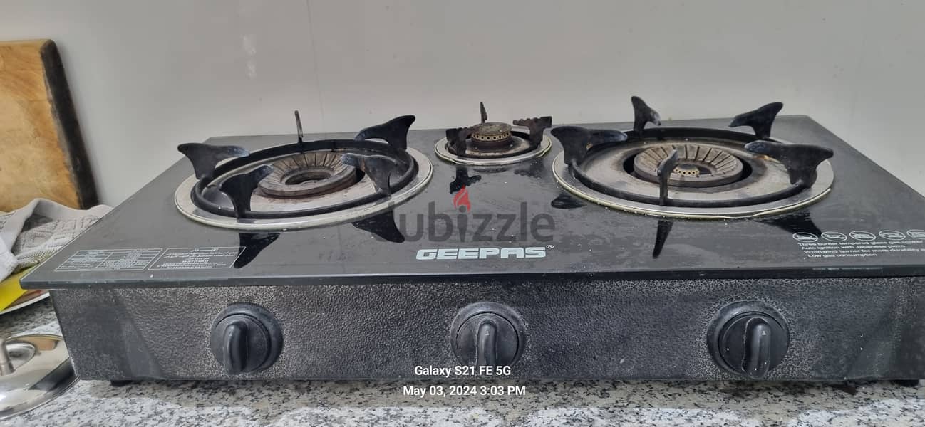 Geepas Gas Burner (GK4281)- 3 stoves, gas cylinder with regulator in e 5