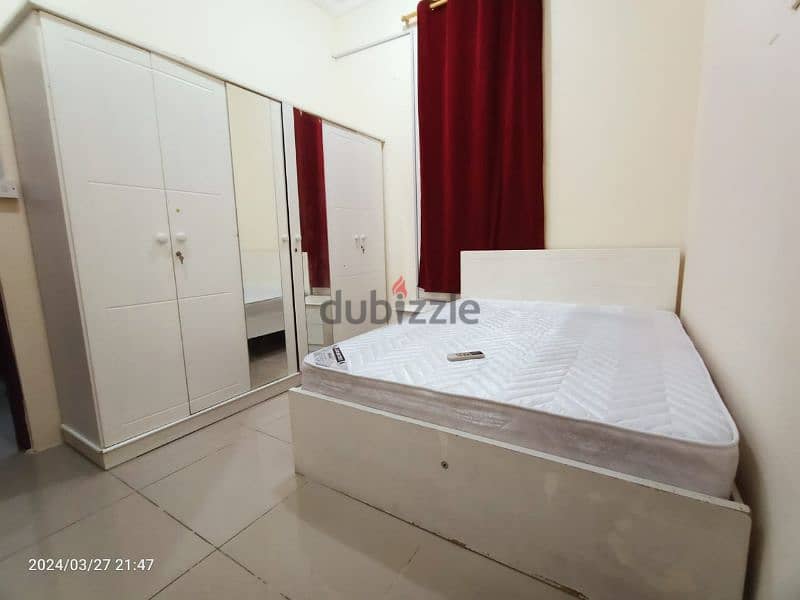 2 BHK AVAILABLE 
2 WASH ROOMS
Ground Floor 6