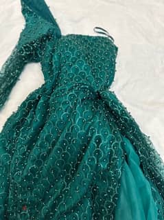 green gown 0