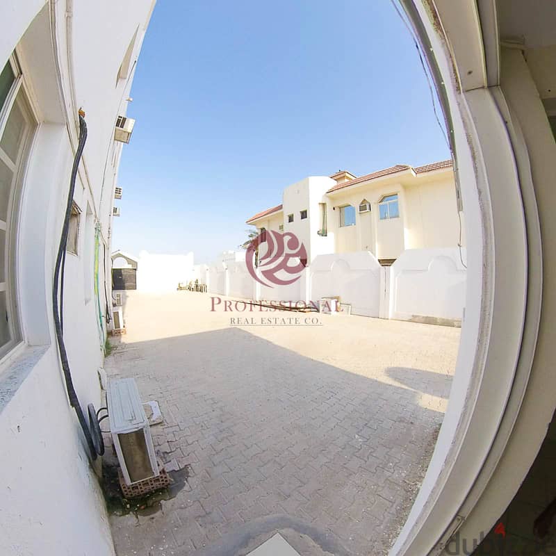 1 Bedroom Apartment Part of a Villa in Duhail for family only 4