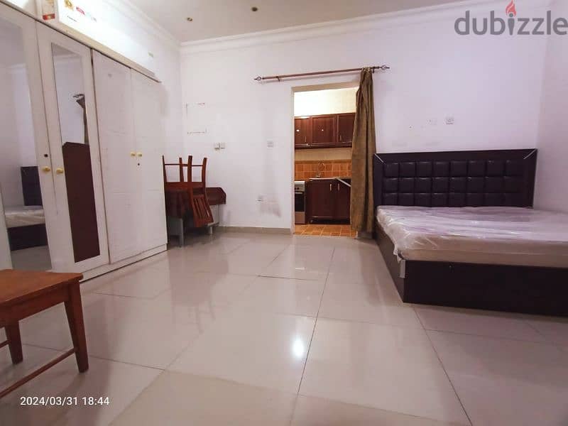 Spacious studio AVAILABLE 
@Direct entrance 
@separate Entrance 3