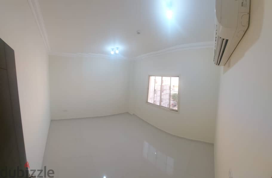 For rent apartment in Al Wakrah for families 3 BHK 5