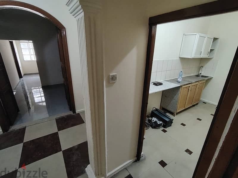 Spacious 1BHK available at Al mamoura for family 4