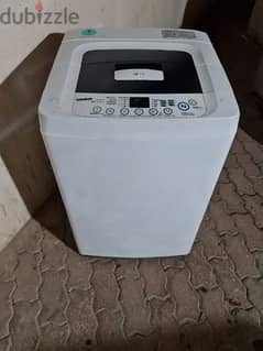 lg 7. kg Washing machine for sale call me. 70697610