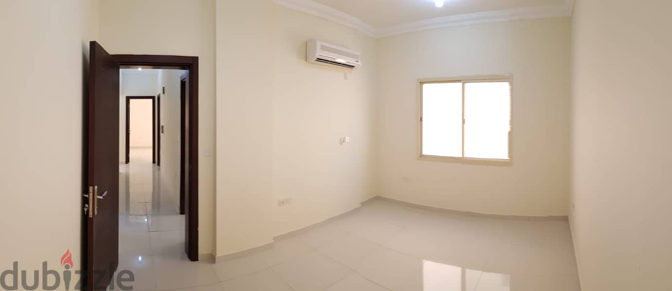 For rent unfurnished family apartment in Al Wakra behind Kims Medical 8