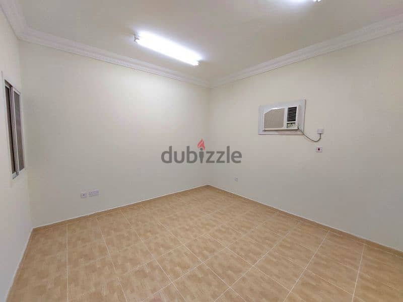 Immaculate 2-bed UF apartment in Najma 4