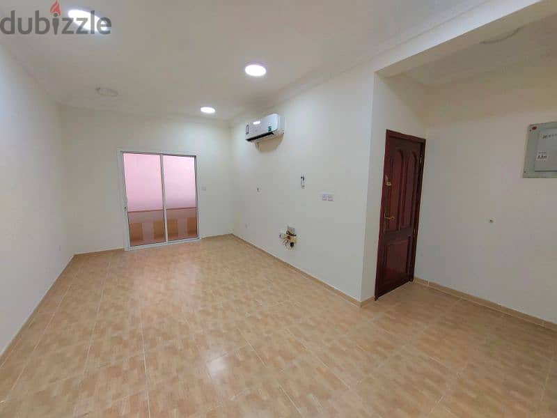 Immaculate 2-bed UF apartment in Najma 12