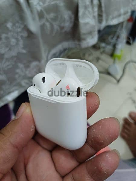 Airpods 2nd generation excellent 2