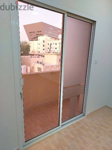 Immaculate 2-bed UF apartment in Najma 13