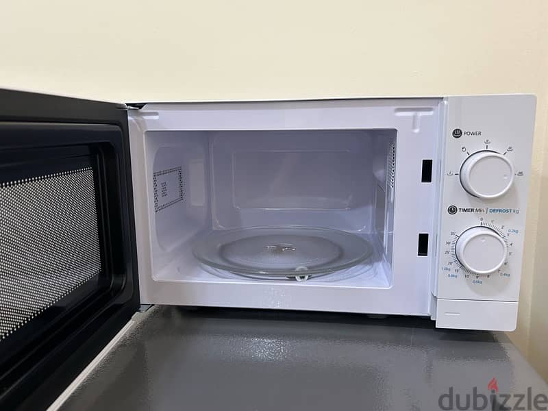 Brand new microwave 1