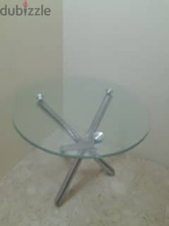 Round Glass Dine table