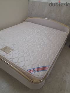 Urgent Sale Good and Beutifful USA Bed and Mattress 0