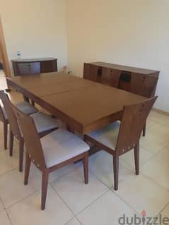Dining table WhatsApp 71313081