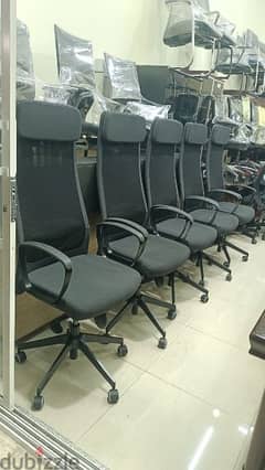 Office chair available for sell in qatar