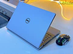 Dell Inspiron 7501 15.6" FHD - Intel Core i5 - 8GB Memory - 256GB SSD