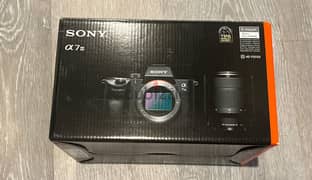 Sony - Alpha a7 III Mirrorless FE 28-70 mm F3.5-5.6 OSS Lens
