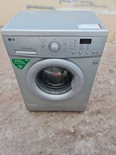 lg 6. kg Washing machine for sale call me. 70697610