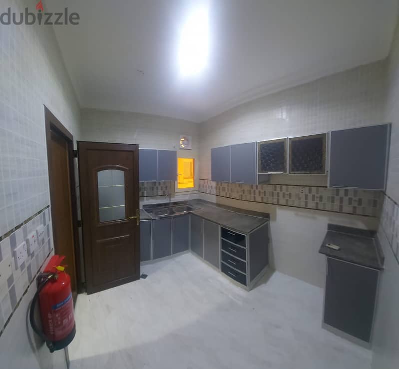 family flat in building in al wakra 3 Room No commissions 5