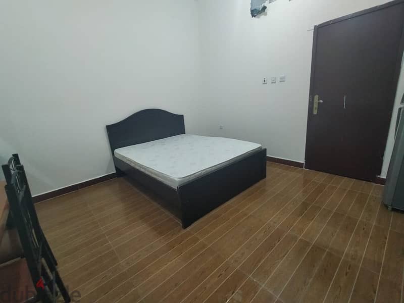 studio room for rent 2