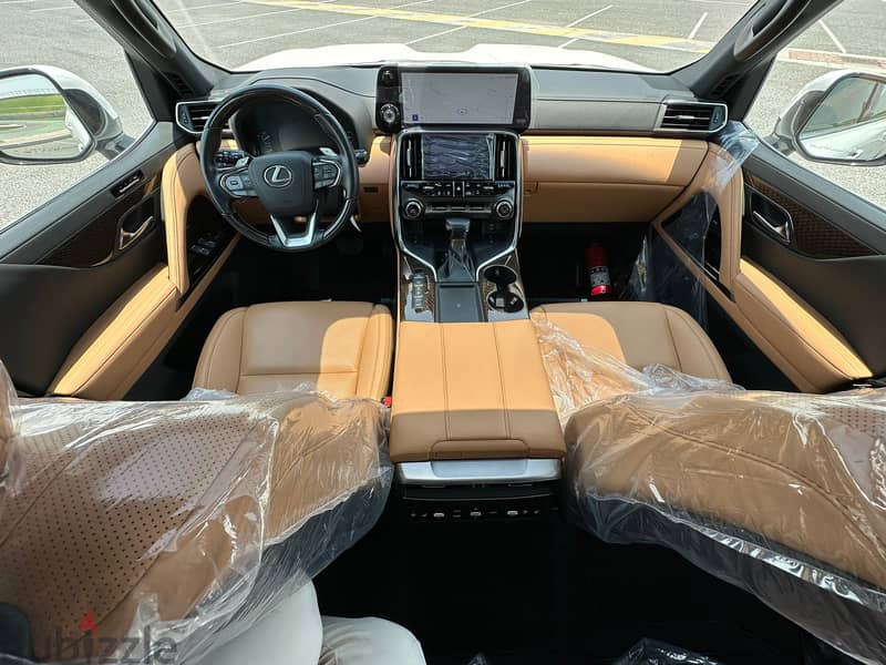 Lexus LX 600 2022 10