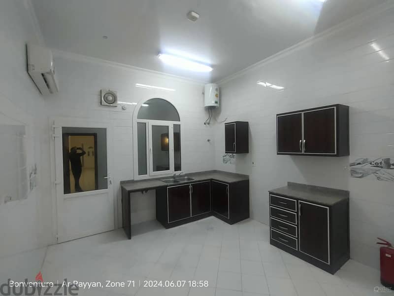 6 BHK Family Compound Villa available at AL KHARTHIYAT, IZGHAWA 11