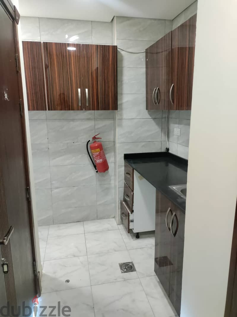 Spacious 1 BHK with pool & Gym access ladies and gents separate timing 5