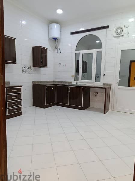 6 BHK -  Family Compound Villa available at AL KHARTHIYAT, IZGHAWA 3