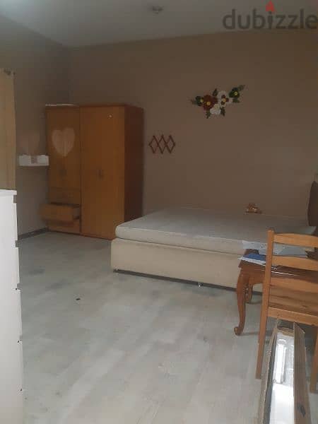 fully furnished 1 bhk 1
