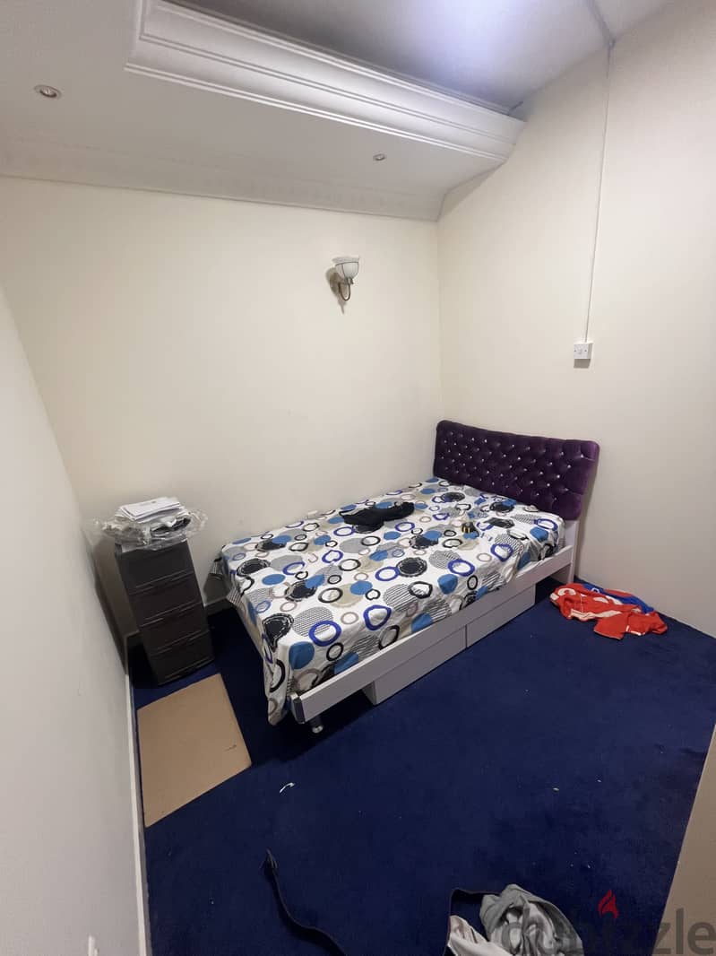 Partition room for family or couple 1